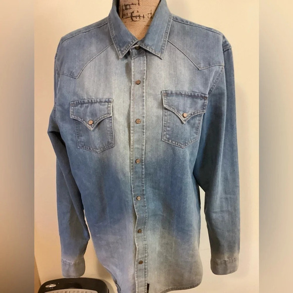 Ring of Fire Denim Pearl Snap Shirt, XL - Picture 2 of 7